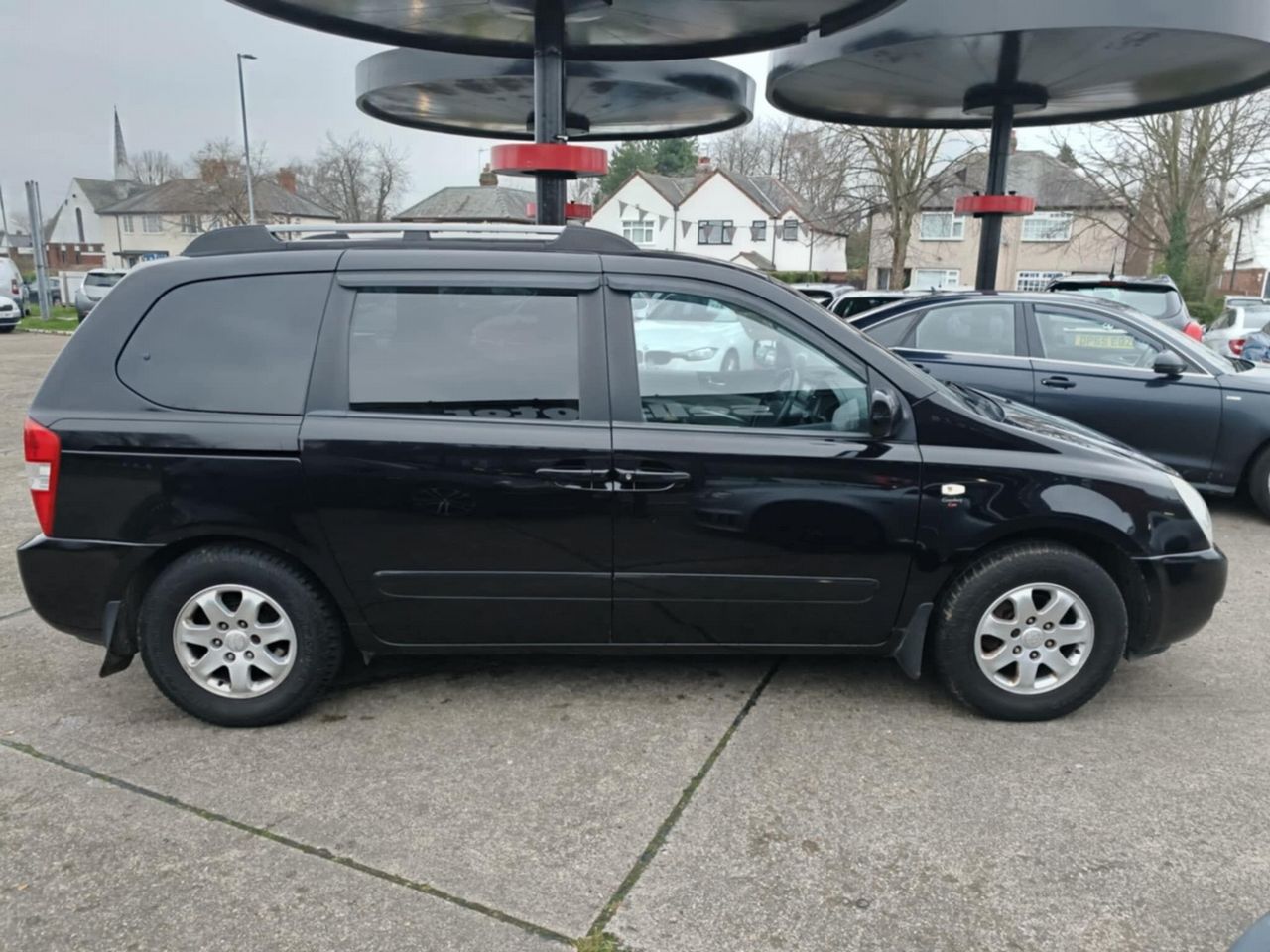 Kia Sedona 2.9 CRDi LS 5dr - Picture 12 of 20