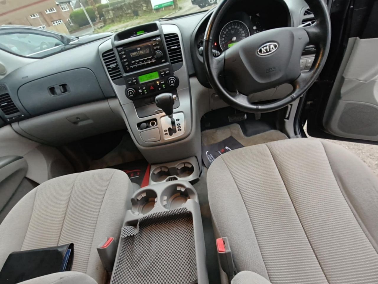 Kia Sedona 2.9 CRDi LS 5dr - Picture 15 of 20