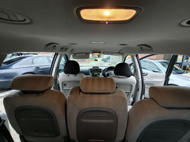 Kia Sedona 2.9 CRDi LS 5dr (2008) - Picture 17