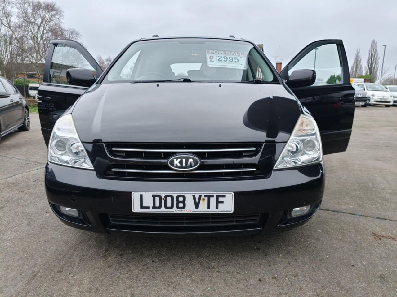 Kia Sedona 2.9 CRDi LS 5dr - Picture 6 of 20
