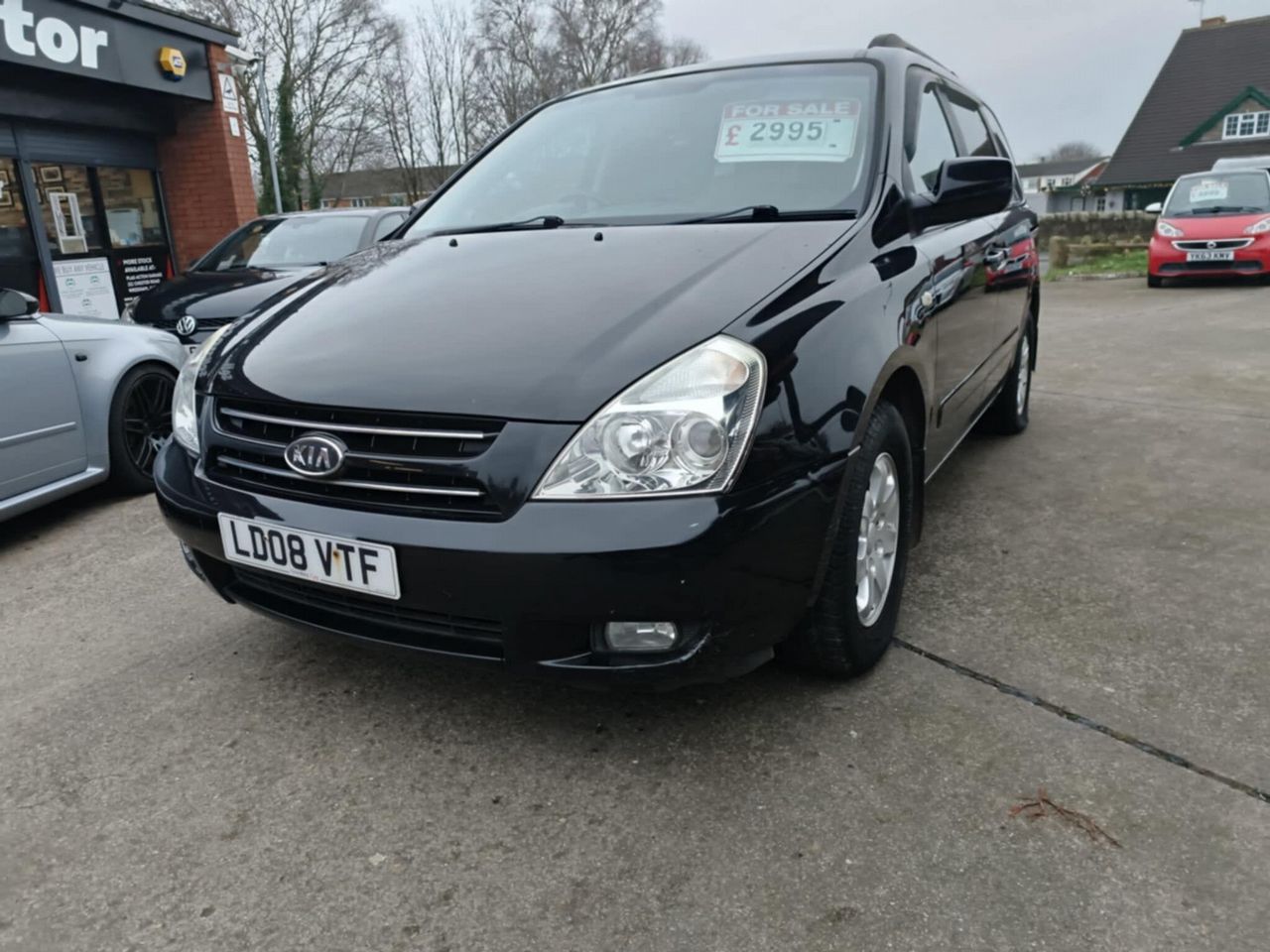 Kia Sedona 2.9 CRDi LS 5dr - Picture 7 of 20
