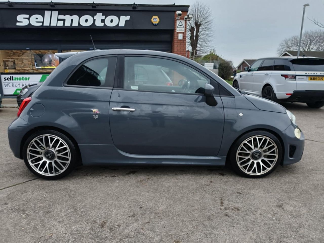 Abarth 595 1.4 T-Jet 70th Euro 6 3dr - Picture 11 of 18