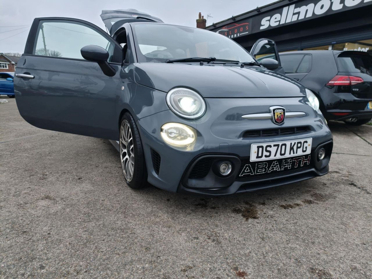 Abarth 595 1.4 T-Jet 70th Euro 6 3dr - Picture 1 of 18
