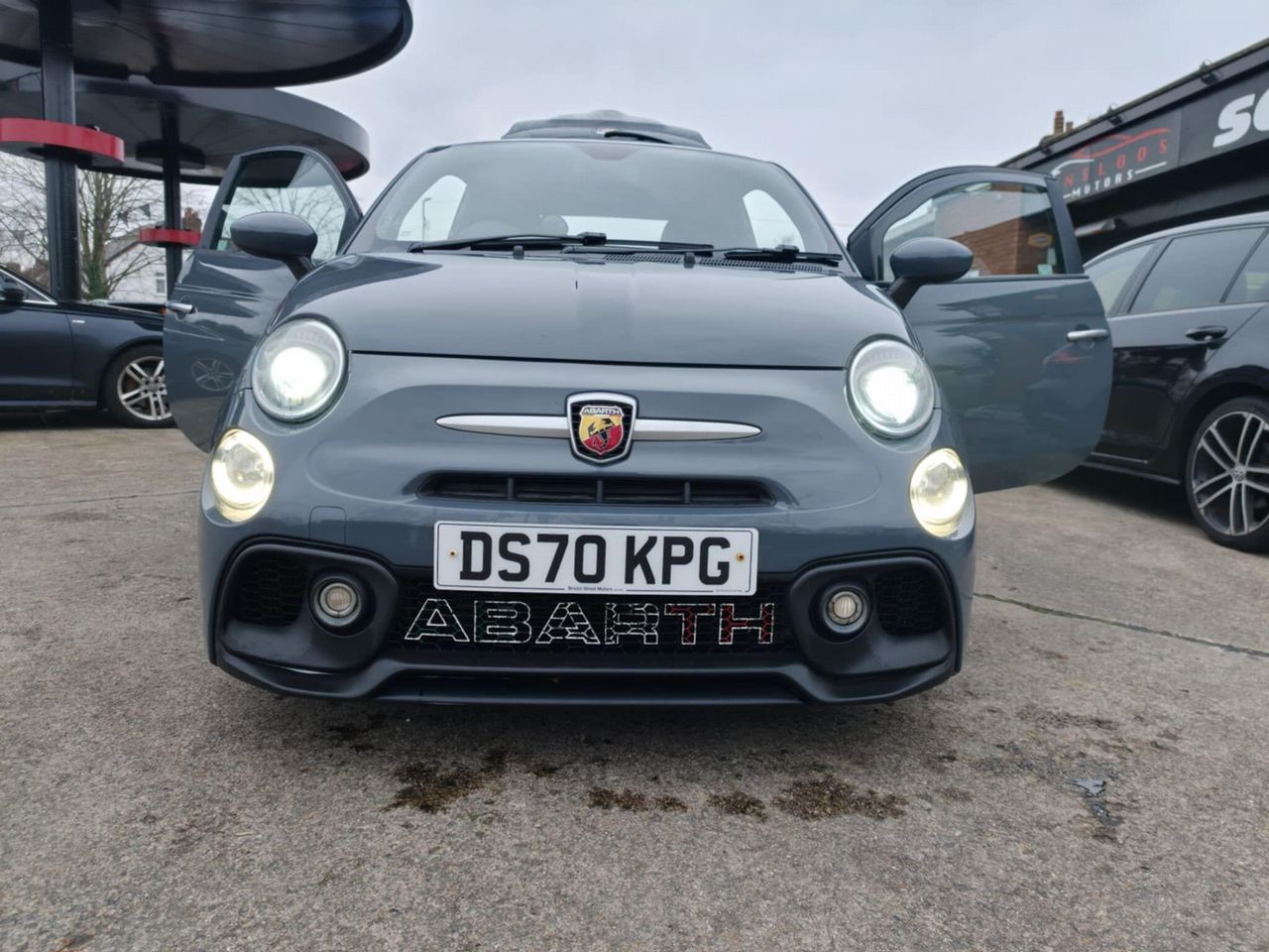 Abarth 595 1.4 T-Jet 70th Euro 6 3dr - Picture 2 of 18