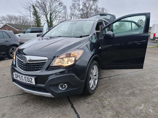 Vauxhall Mokka 1.6i Exclusiv 2WD Euro 6 (s/s) 5dr (2015) - Picture 3