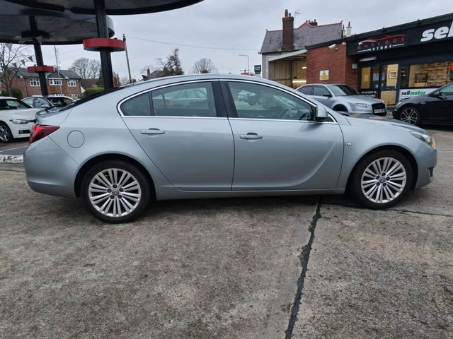 Vauxhall Insignia 2.0 CDTi ecoFLEX Tech Line Euro 5 (s/s) 5dr (2013) - Picture 11
