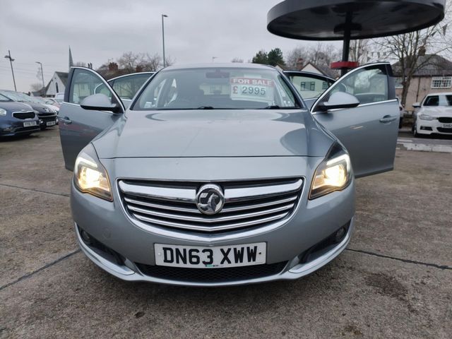 Vauxhall Insignia 2.0 CDTi ecoFLEX Tech Line Euro 5 (s/s) 5dr (2013) - Picture 6