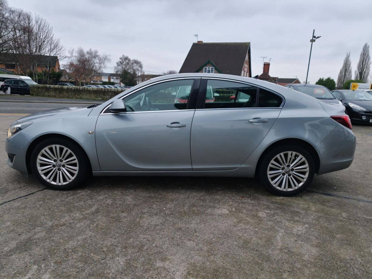 Vauxhall Insignia 2.0 CDTi ecoFLEX Tech Line Euro 5 (s/s) 5dr - Picture 9 of 20