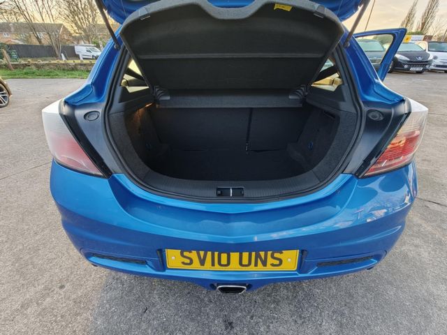 Vauxhall Astra 2.0i 16v VXR Sport Hatch 3dr (2010) - Picture 17
