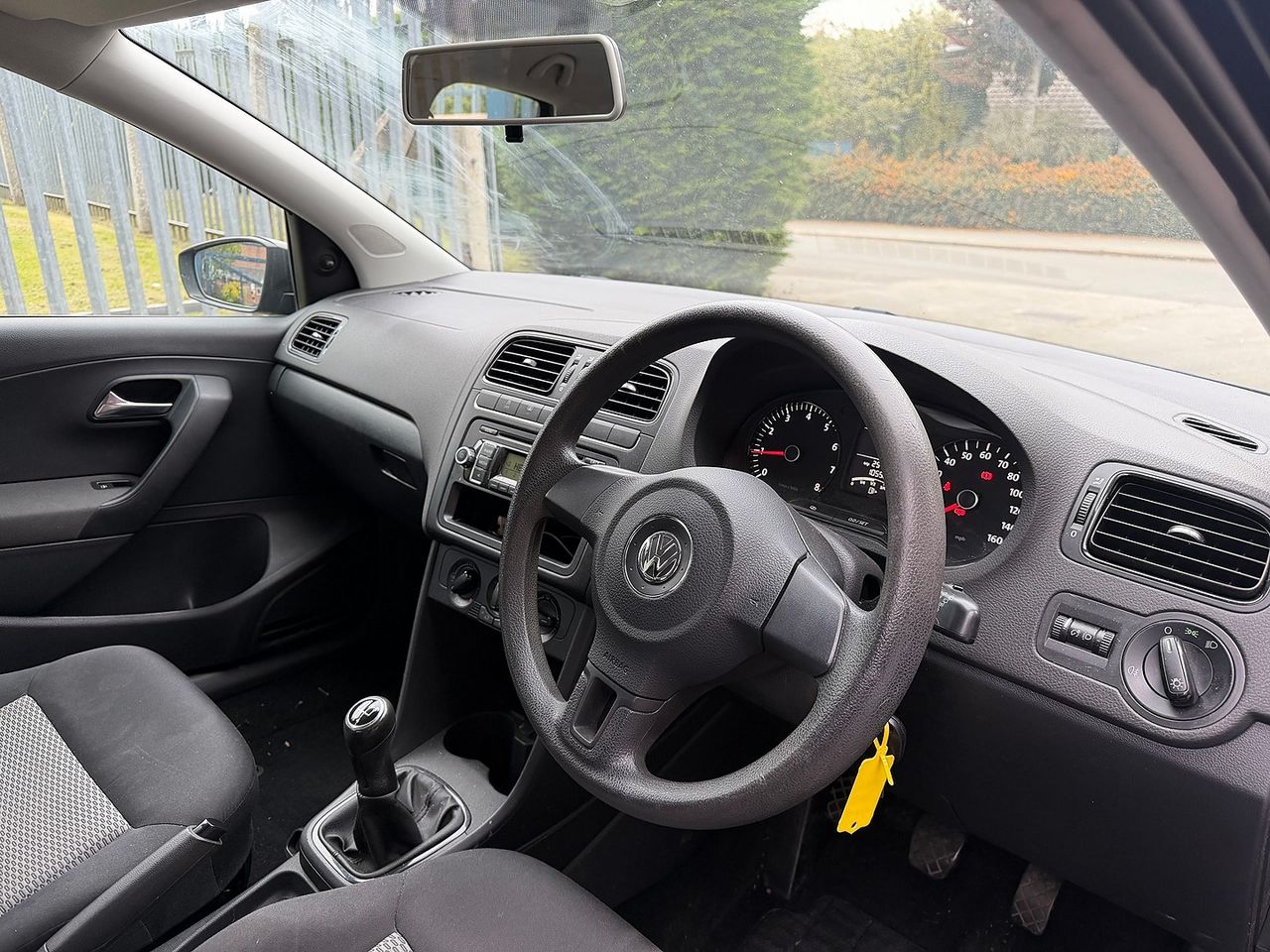 VOLKSWAGEN Polo 1.2 60 PS S - Picture 12 of 17