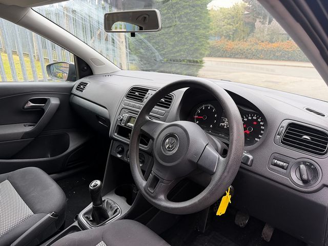 VOLKSWAGEN Polo 1.2 60 PS S - Thumbnail 12 of 17