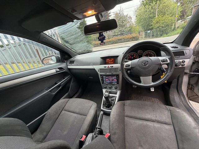 VAUXHALL Astra SRi 1.9CDTi 16v (150PS) - Thumbnail 12 of 19