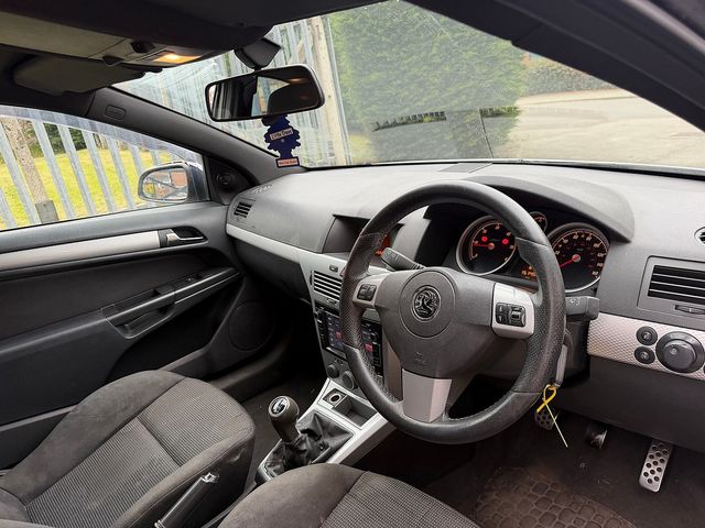 VAUXHALL Astra SRi 1.9CDTi 16v (150PS) - Thumbnail 13 of 19