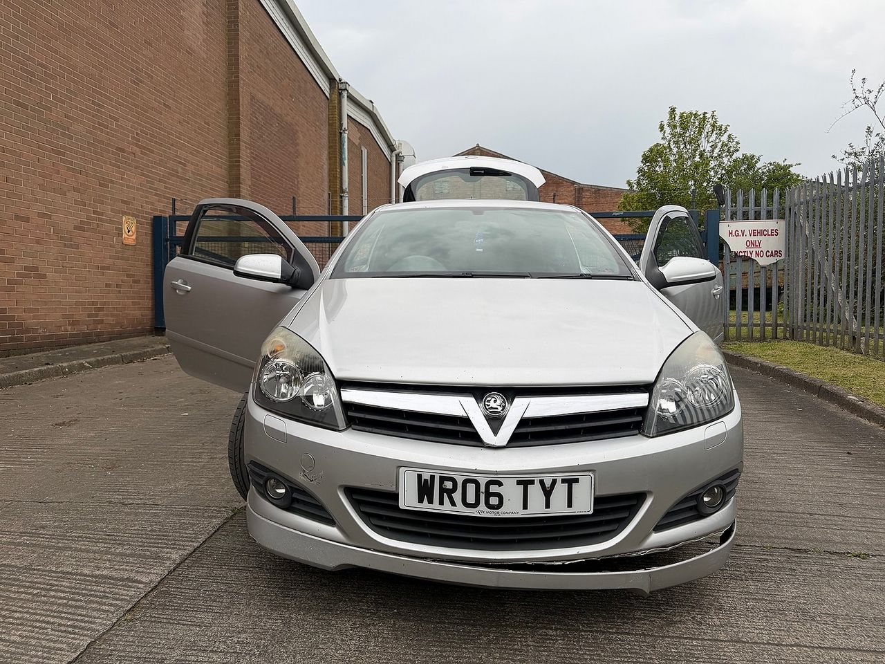 VAUXHALL Astra SRi 1.9CDTi 16v (150PS) - Picture 16 of 19