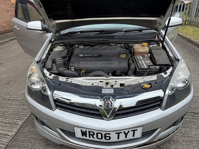 VAUXHALL Astra SRi 1.9CDTi 16v (150PS) - Thumbnail 18 of 19