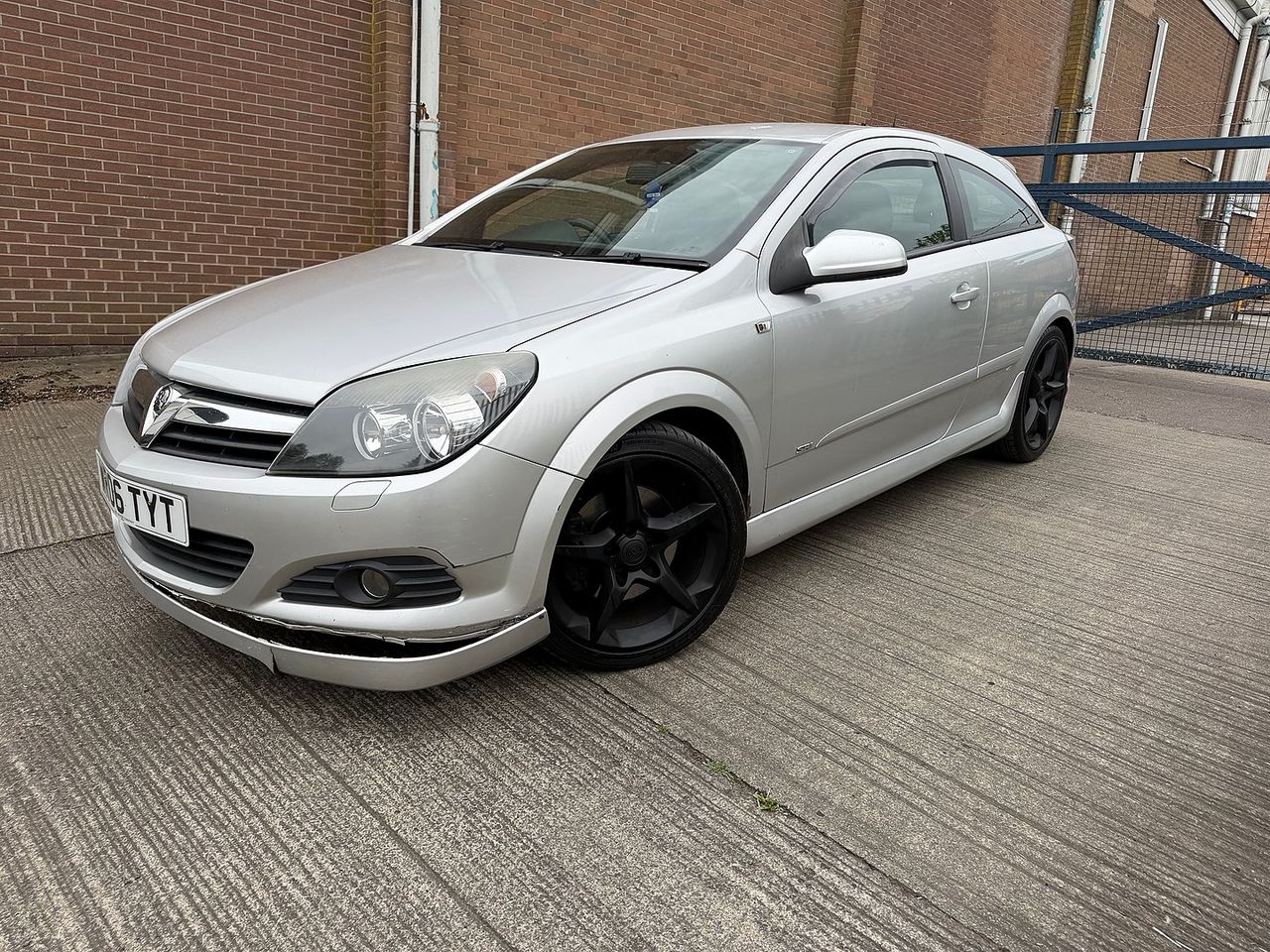 VAUXHALL Astra SRi 1.9CDTi 16v (150PS) - Picture 4 of 19