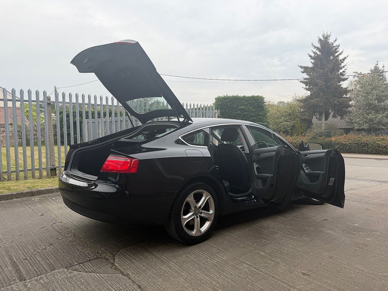 AUDI A5 Sportback SE Technik 2.0 TDIe 136PS - Picture 20 of 22