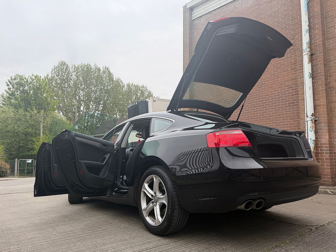 AUDI A5 Sportback SE Technik 2.0 TDIe 136PS - Picture 21 of 22