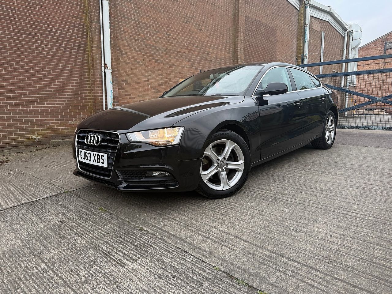 AUDI A5 Sportback SE Technik 2.0 TDIe 136PS - Picture 8 of 22