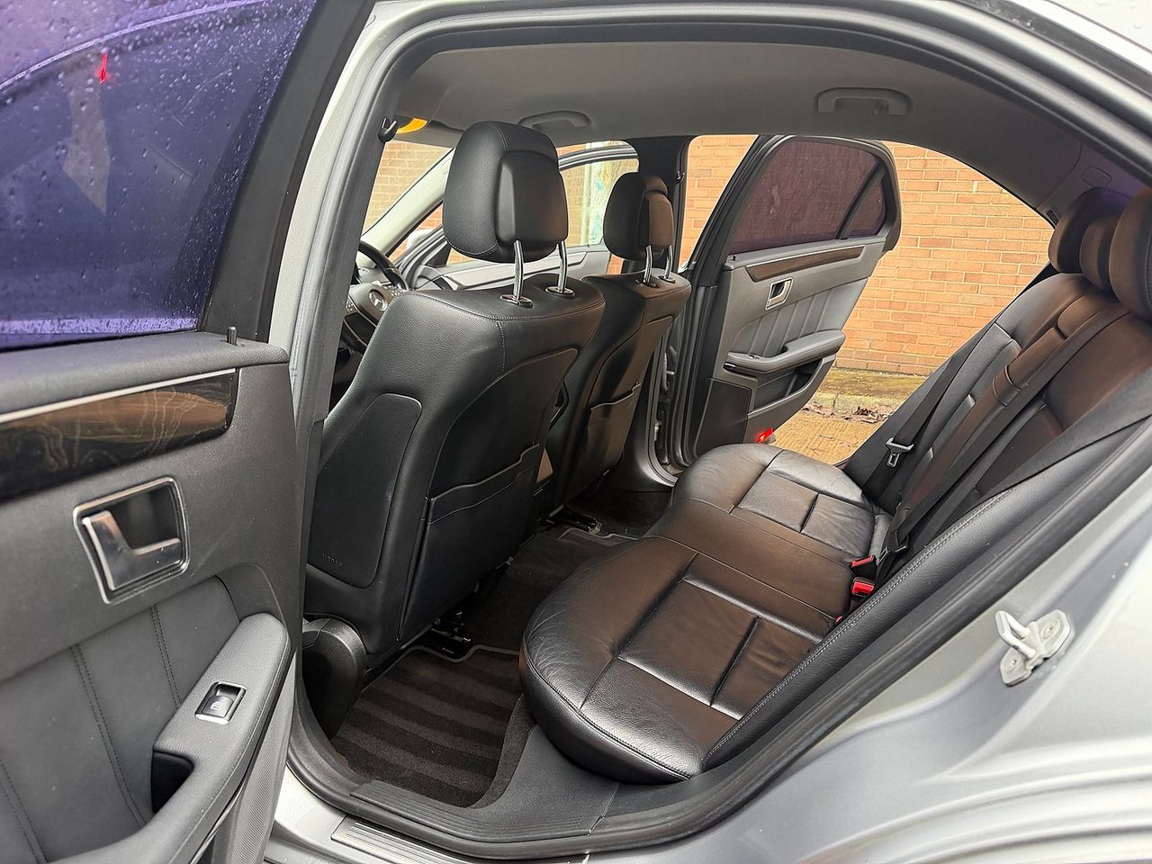 Mercedes-benz E-Class E220 CDI BlueEFFICIENCY SE Auto - Picture 13 of 20