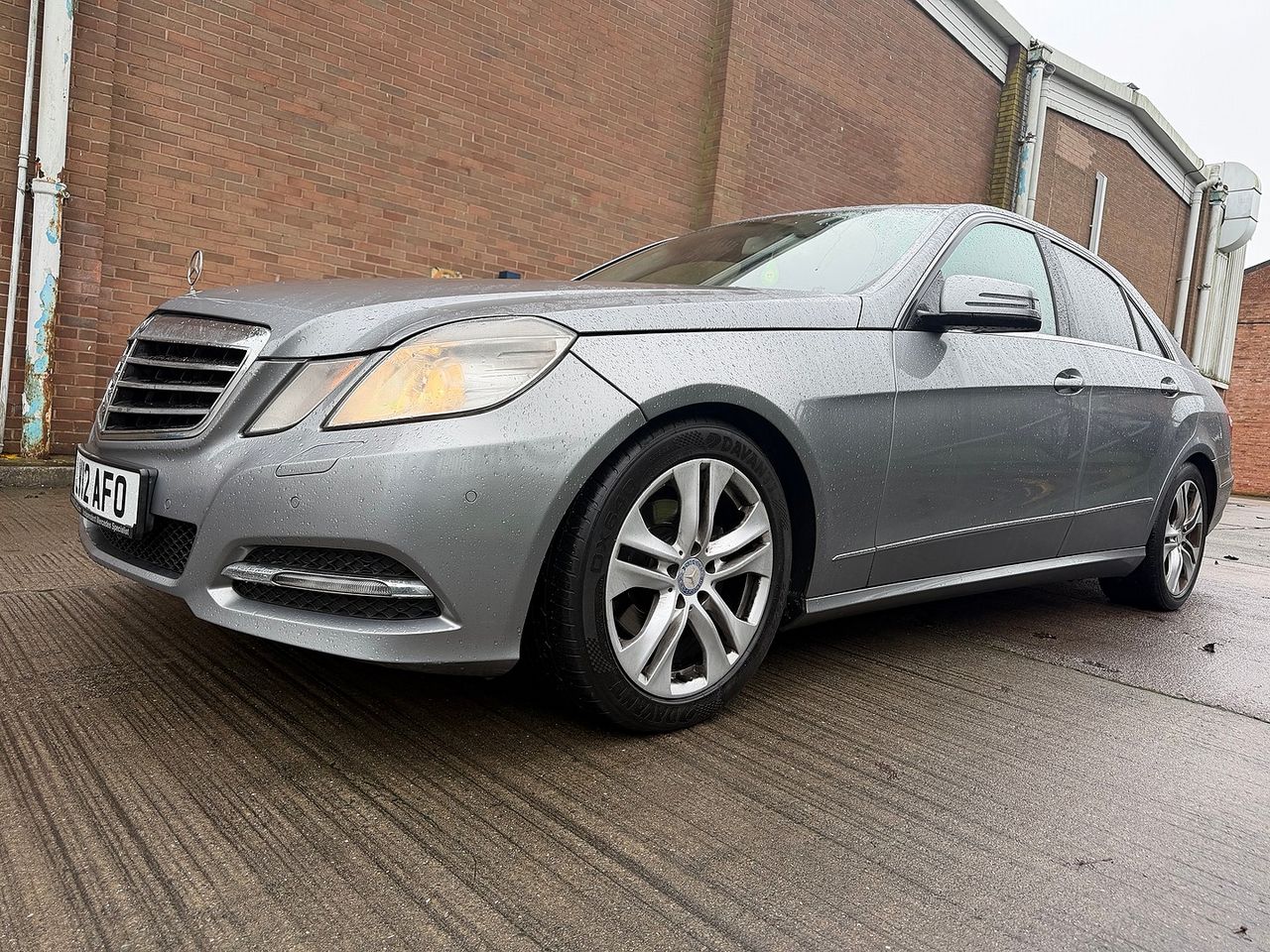 Mercedes-benz E-Class E220 CDI BlueEFFICIENCY SE Auto - Picture 4 of 20