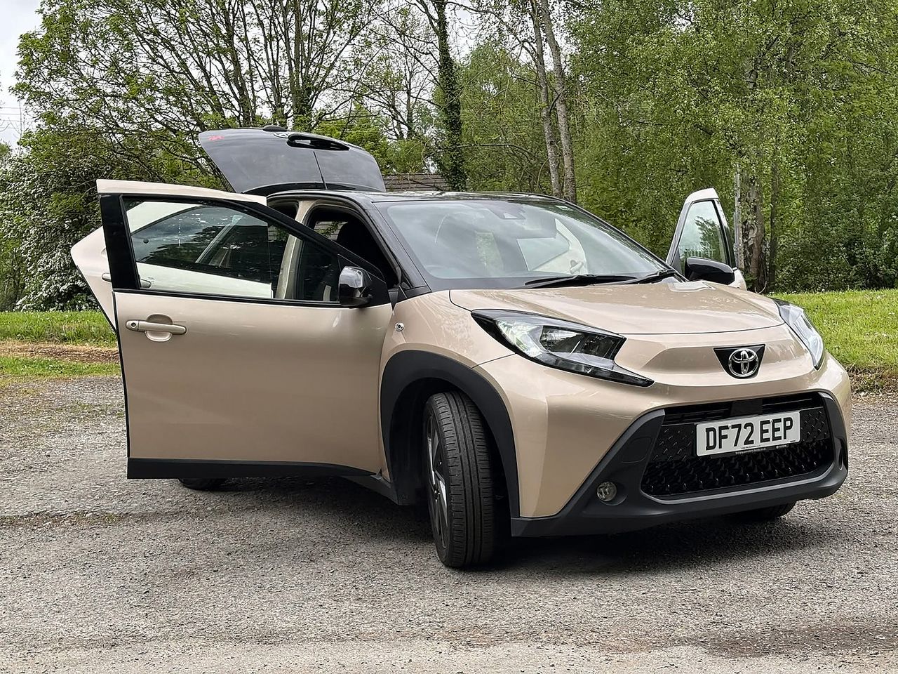 TOYOTA Aygo X 1.0 VVT-i Edge Auto - Picture 1 of 22