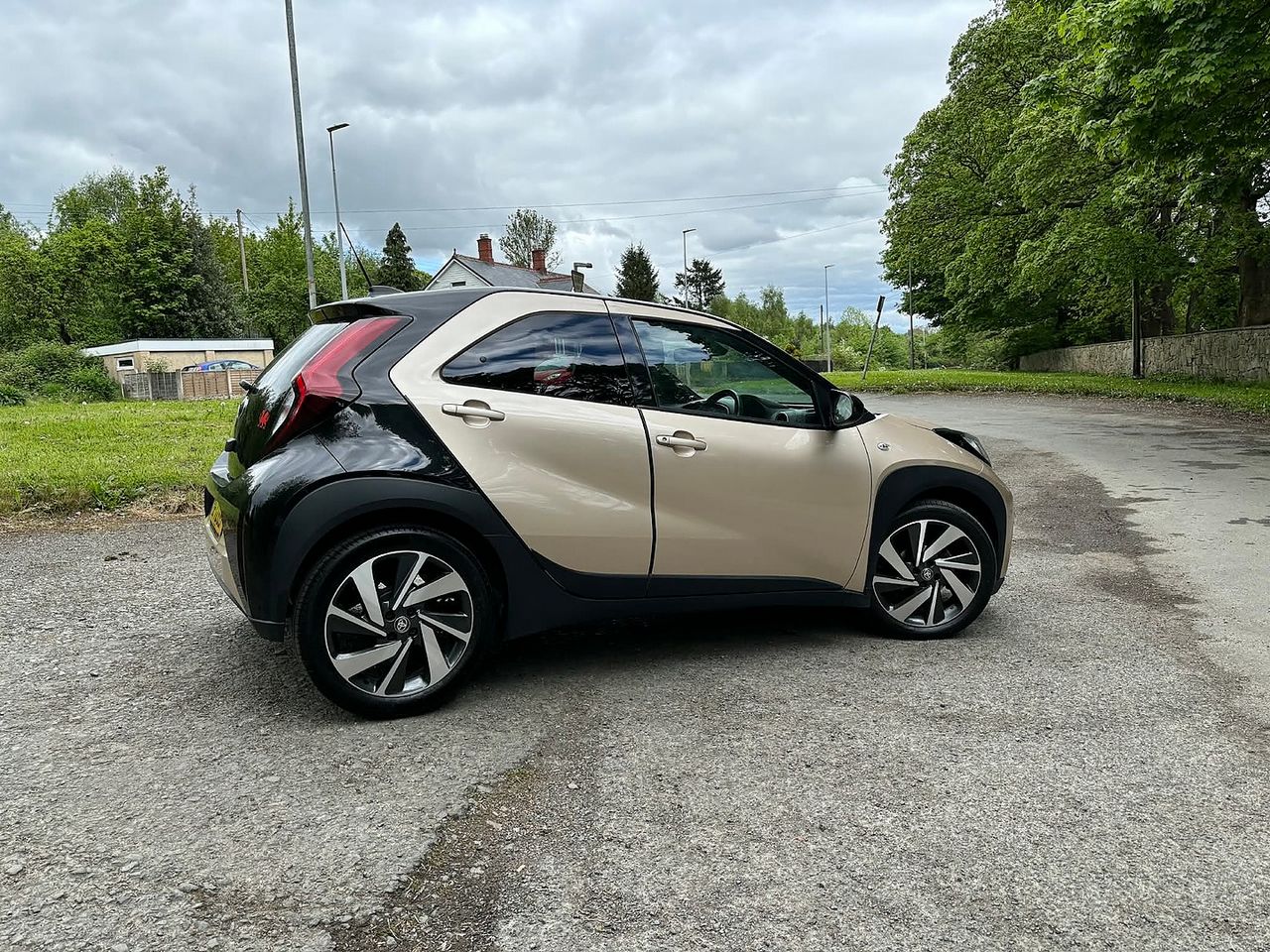 TOYOTA Aygo X 1.0 VVT-i Edge Auto - Picture 4 of 22