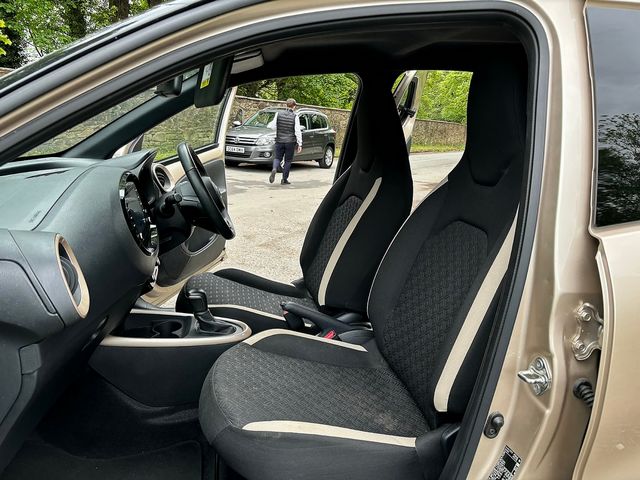 TOYOTA Aygo X 1.0 VVT-i Edge Auto - Thumbnail 6 of 22