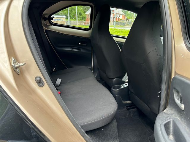 TOYOTA Aygo X 1.0 VVT-i Edge Auto - Thumbnail 8 of 22