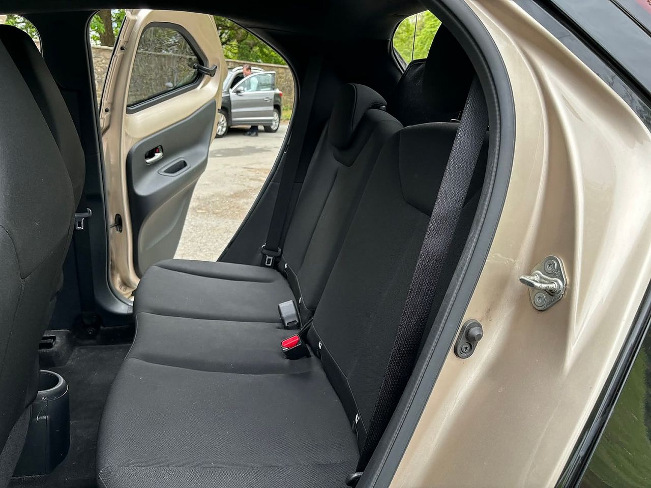 TOYOTA Aygo X 1.0 VVT-i Edge Auto - Picture 9 of 22