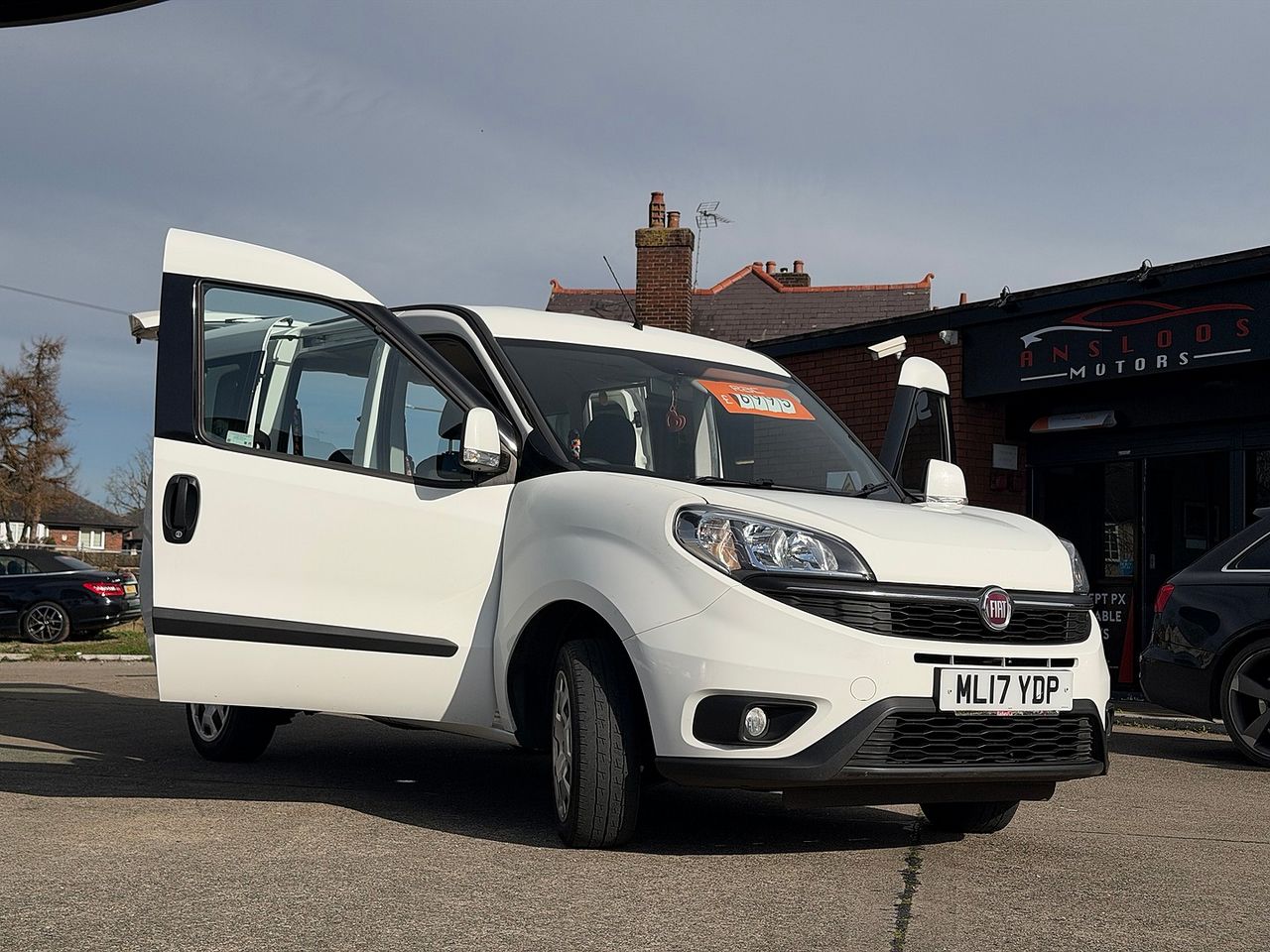 FIAT Doblò 1.4 16v 95 Easy - Picture 14 of 18
