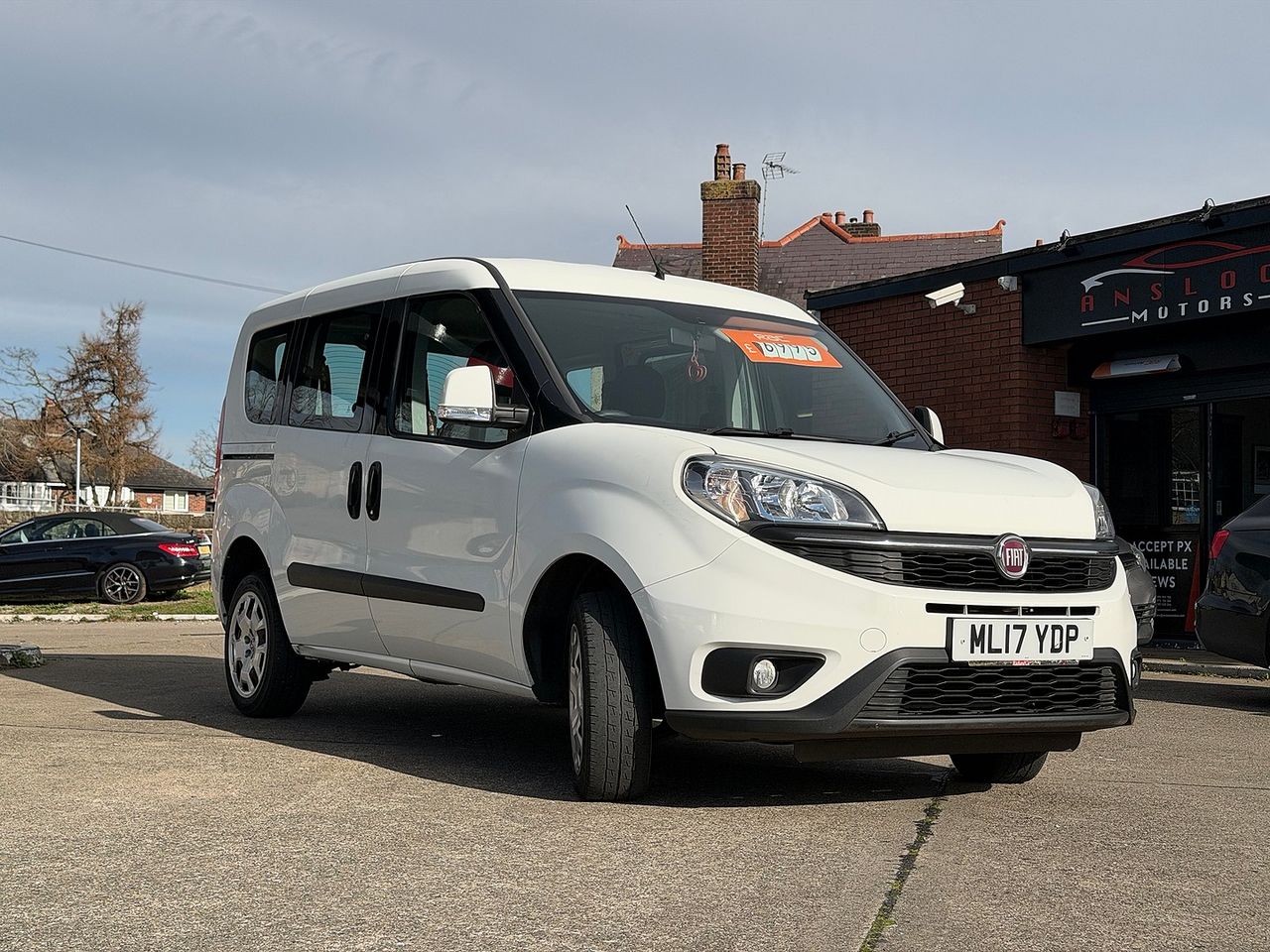 FIAT Doblò 1.4 16v 95 Easy - Picture 1 of 18