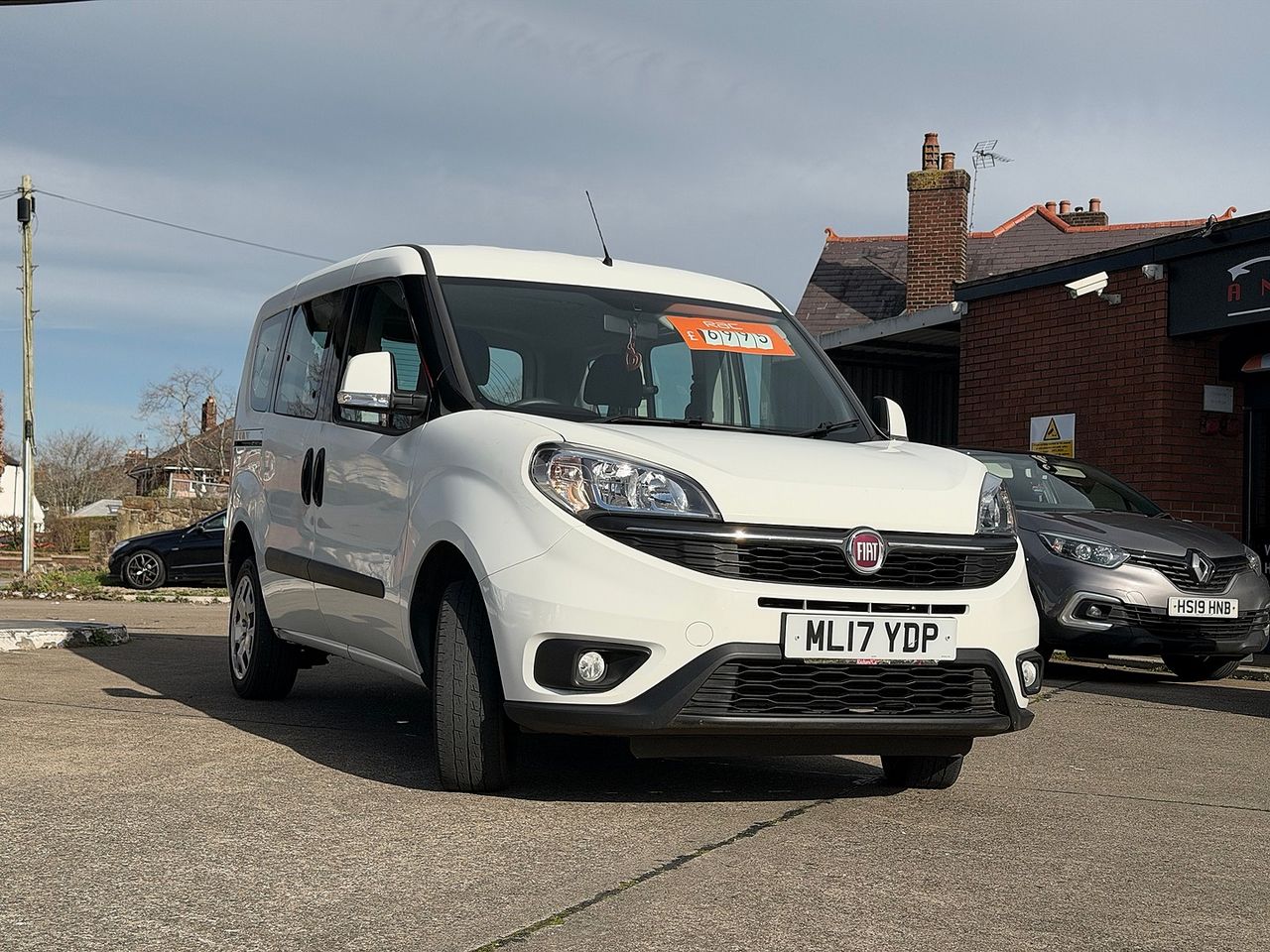 FIAT Doblò 1.4 16v 95 Easy - Picture 2 of 18