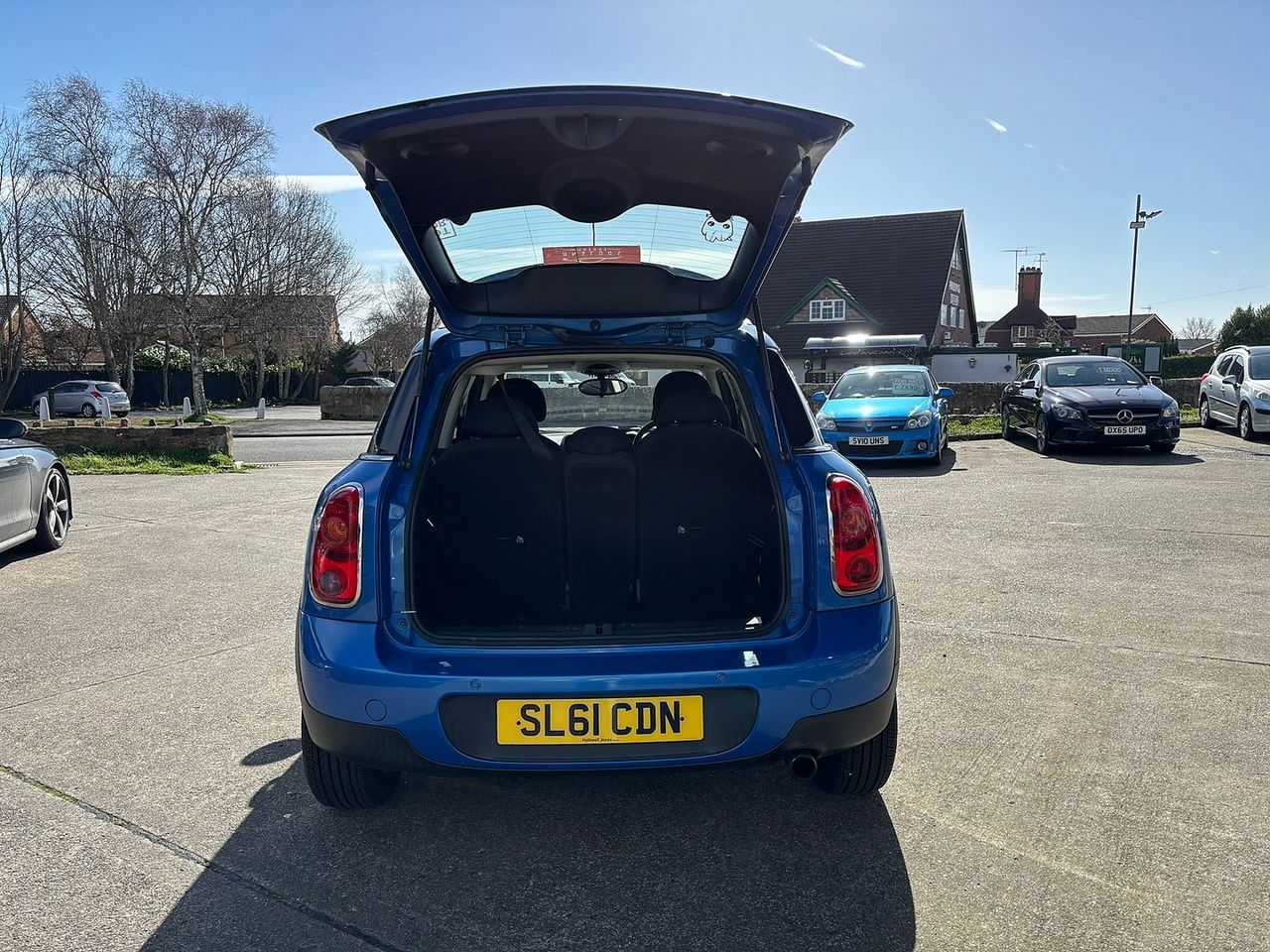 MINI COUNTRYMAN One - Picture 11 of 20