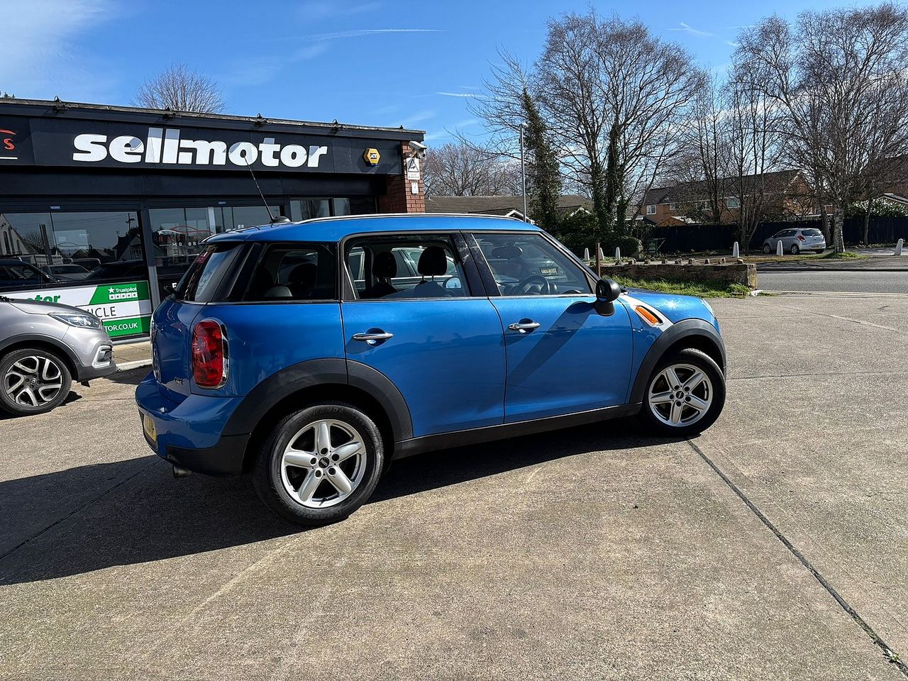 MINI COUNTRYMAN One - Picture 15 of 20