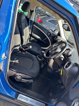 MINI COUNTRYMAN One - Thumbnail 16 of 20