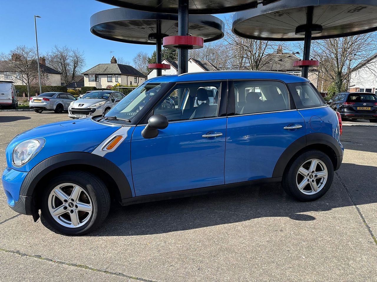 MINI COUNTRYMAN One - Picture 4 of 20