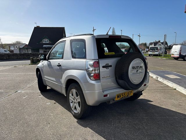 SUZUKI Grand Vitara 1.6 16v VVT 3-door - Thumbnail 10 of 21