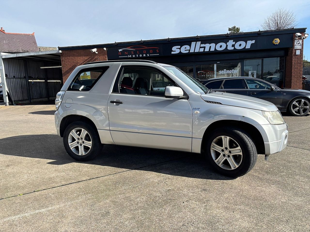 SUZUKI Grand Vitara 1.6 16v VVT 3-door - Picture 16 of 21