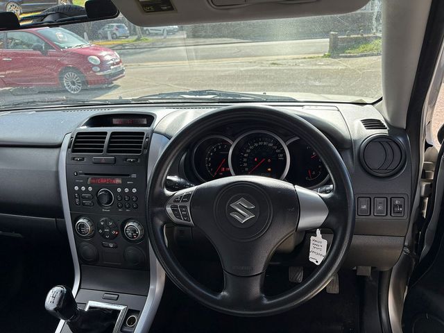 SUZUKI Grand Vitara 1.6 16v VVT 3-door - Thumbnail 19 of 21