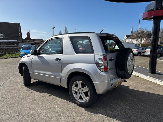 SUZUKI Grand Vitara 1.6 16v VVT 3-door - Thumbnail 8 of 21