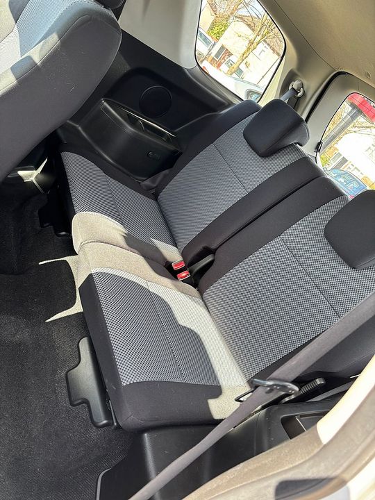 SUZUKI Grand Vitara 1.6 16v VVT 3-door - Picture 9 of 21