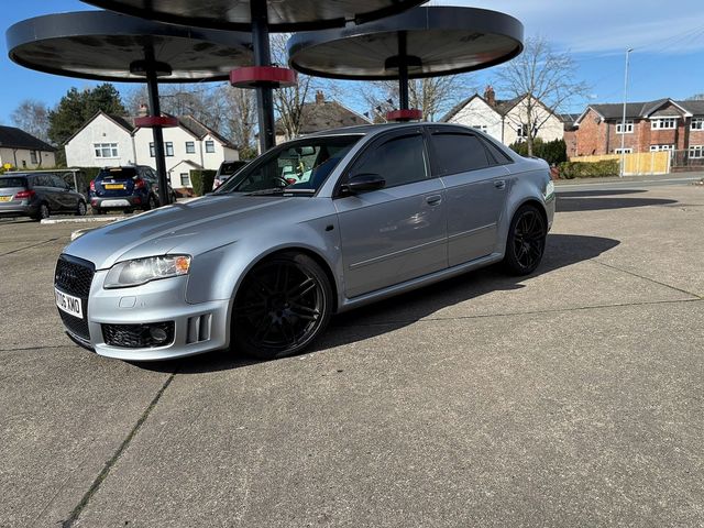 AUDI RS4 4.2 quattro - Thumbnail 2 of 18