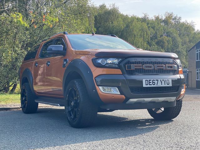 Ford Ranger 3.2 TDCi Wildtrak Double Cab Pickup 4WD Euro 5 (s/s) 4dr (2017) - Picture 2