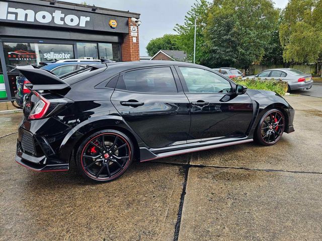 Honda Civic 2.0 VTEC Turbo Type R GT Euro 6 (s/s) 5dr (2018) - Picture 12