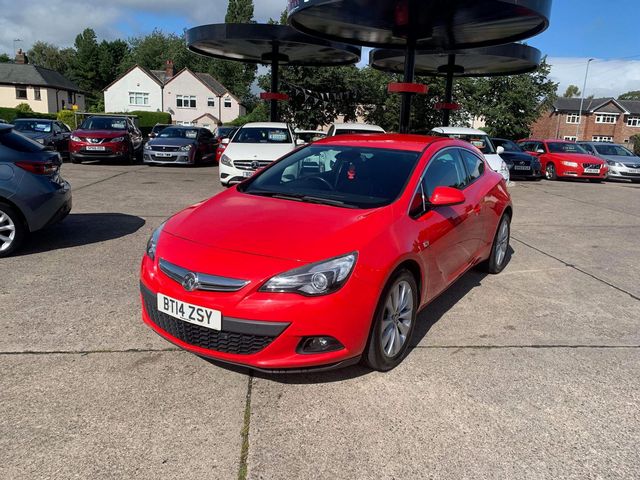 Vauxhall Astra GTC 2.0 CDTi SRi Euro 5 (s/s) 3dr (2014) - Picture 3