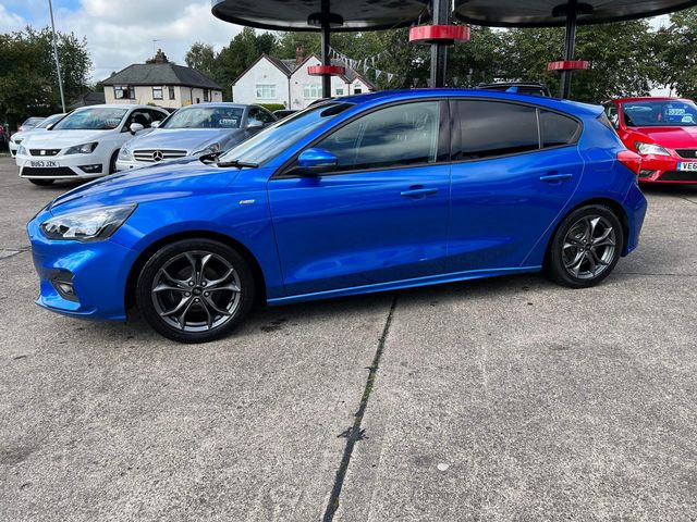 Ford Focus 1.0T EcoBoost ST-Line Euro 6 (s/s) 5dr (2018) - Picture 12