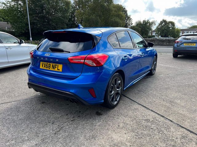 Ford Focus 1.0T EcoBoost ST-Line Euro 6 (s/s) 5dr (2018) - Picture 6