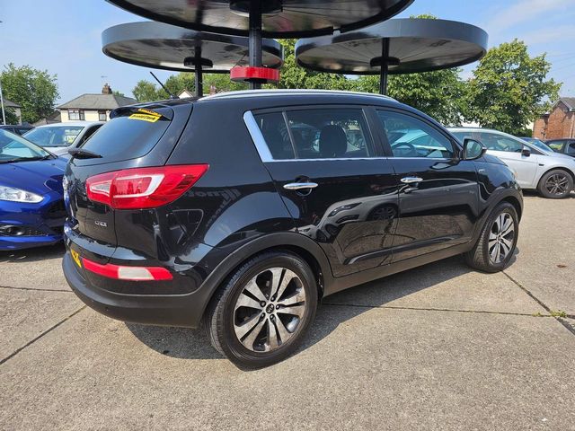 Kia Sportage 2.0 CRDi First Edition AWD Euro 5 5dr (2010) - Picture 11