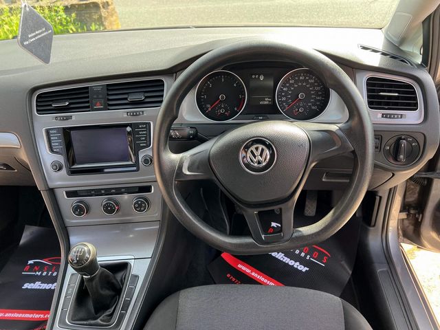 Volkswagen Golf 1.6 TDI BlueMotion Tech S Euro 5 (s/s) 5dr (2013) - Picture 19